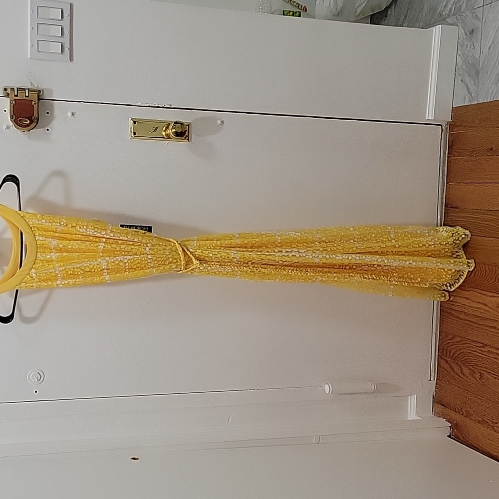 New York & Company Yellow Maxi Dress. Excellent conditions. I did not wear it.